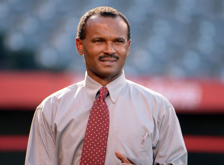 José Mota (baseball) Angels broadcaster Jose Mota brings glove to game makes great catch