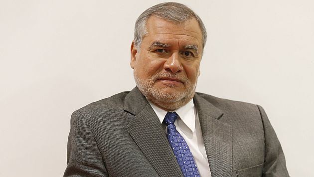 José Ugaz Jos Ugaz fue elegido presidente de Transparencia Internacional