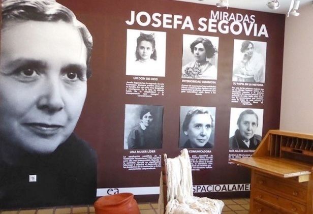 Josefa Segovia Josefa Segovia
