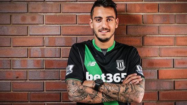 Joselu Stoke City Joselu a Blend of the Old and the New for Mark Hughes