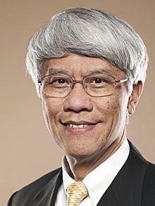 Joseph Yam httpsuploadwikimediaorgwikipediacommonsthu