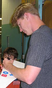 Josh Davis (swimmer) httpsuploadwikimediaorgwikipediacommonsthu