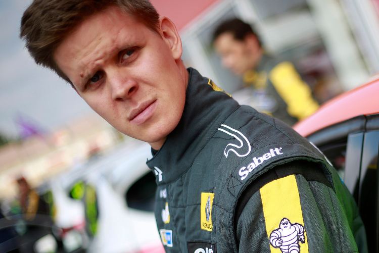 Josh Files Clio Cup Ace Files To Make TCR Debut In Macau Finale Renault UK