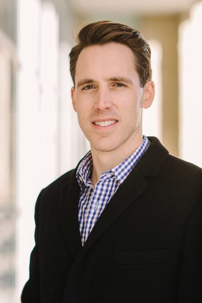 Josh Hawley Questions raised over Hawley39s arguing of Hobby Lobby case The