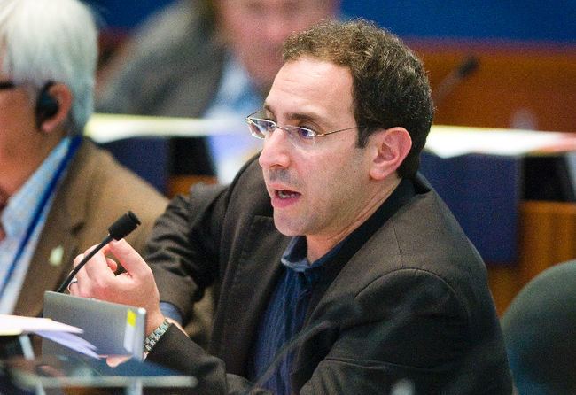 Josh Matlow Councillor Josh Matlow wants free WiFi in Torontos public spaces