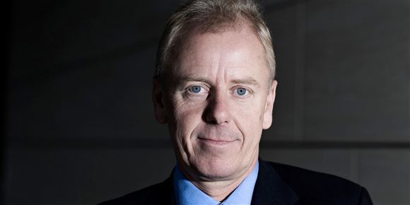 Jørgen Buhl Rasmussen Carlsbergtopchef ryger ud hollnder tager over Avisendk