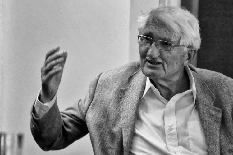 Jürgen Habermas Jrgen Habermas Democracy Solidarity and the European Crisis