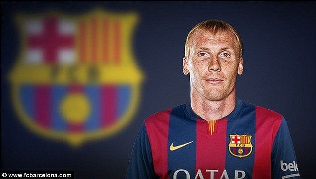 Jérémy Mathieu Barcelona sign Jeremy Mathieu in 16m deal from Valencia Daily