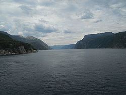 Jøsenfjorden httpsuploadwikimediaorgwikipediacommonsthu