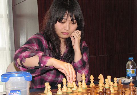 Ju Wenjun Hou Yifan and Ju Wenjun lead in First Women39s Masters