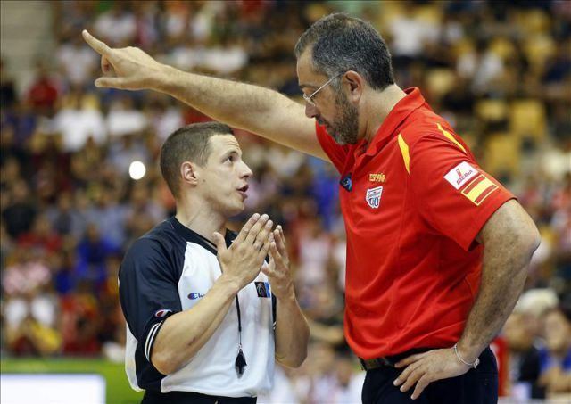 Juan Antonio Orenga El entrenador de la seleccin espaola de baloncesto Juan