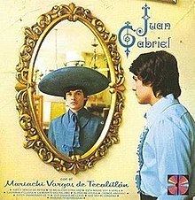 Juan Gabriel con el Mariachi Vargas de Tecalitlán httpsuploadwikimediaorgwikipediaenthumb1