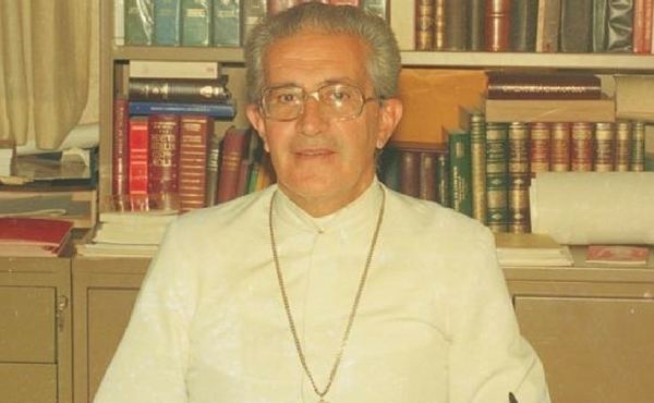Juan Ignacio Larrea Holguín Se abre proceso de beatificacin de Monseor Juan Ignacio Larrea