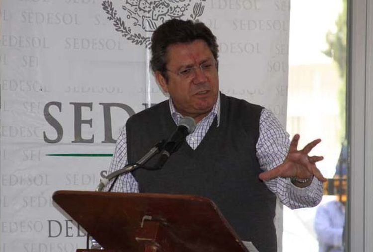Juan Manuel Vega Rayet Entregan apoyos a Casas de Da Grupo Milenio