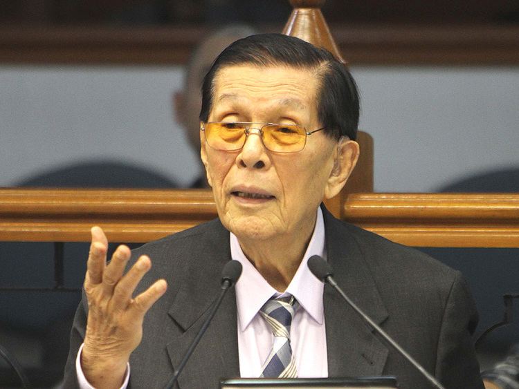 Juan Ponce Enrile Enrile Only military can stop Corona impeachment trial