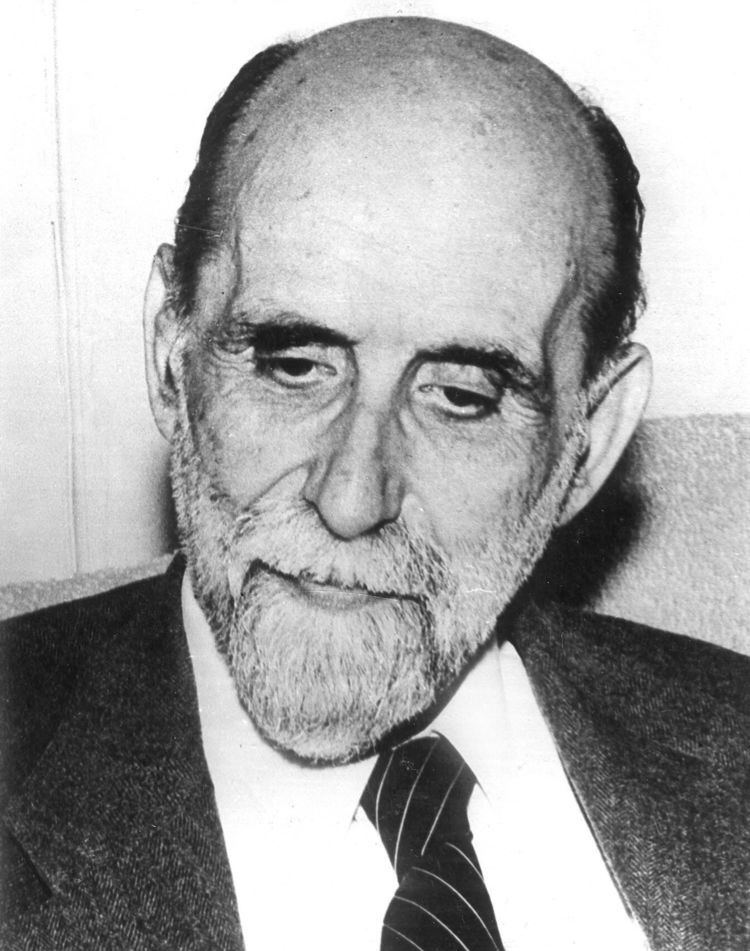 Juan Ramon Jimenez httpsuploadwikimediaorgwikipediacommons11