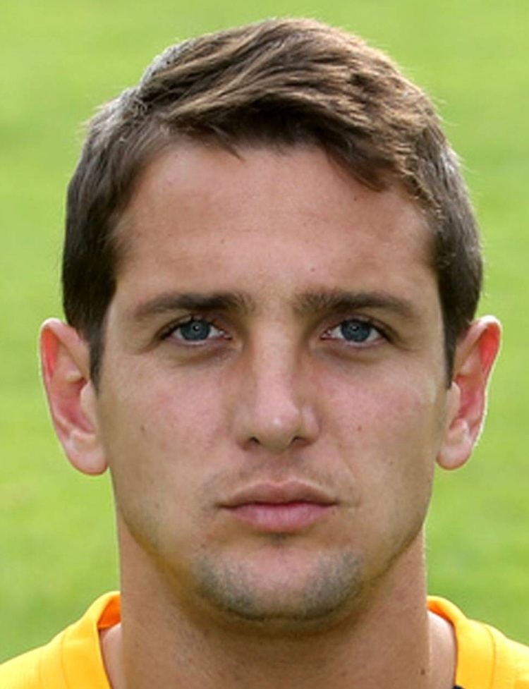 Juanito (footballer, born 1985) httpstmsslakamaizednetimagesportraitorigi