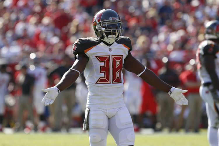 Jude Adjei-Barimah Breaking Bucs DB Jude AdjeiBarimah Suspended By NFL 4 Games