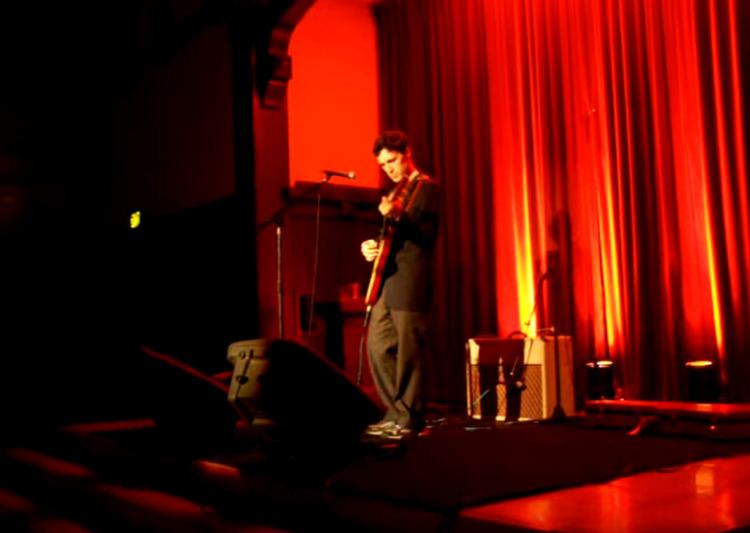 Jude performing his song "Madonna" at The Swedish American Hall in 2006
