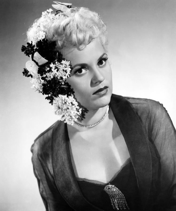 Judy Holliday Which one do you prefer Marilyn Monroe vs Judy Holliday