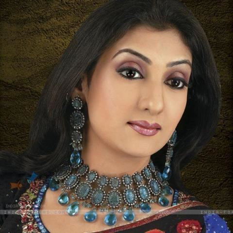 Juhi Parmar Juhi Parmar Hindi TV Serial Actress Photo Gallery and