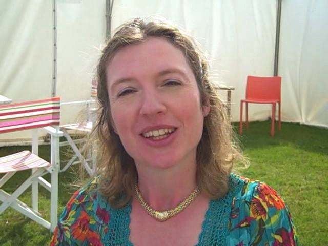 Julia Golding Julia Golding at Hay on Oxfam and books on Vimeo