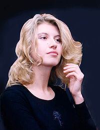 Julia Spiridonova – Yulka httpsuploadwikimediaorgwikipediacommonsthu