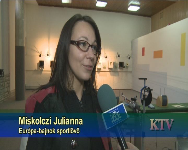Julianna Miskolczi Miskolczi Julianna Eurpabajnok lett Komromi Televzi