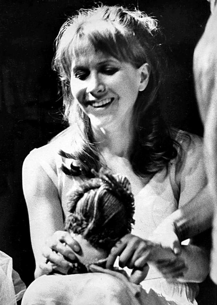 Julie Harris (actress) Julie Harris actress Wikipedia the free encyclopedia