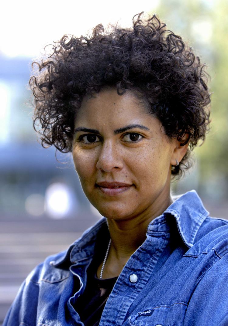 Julie Mehretu httpswwwmacfoundorgmediaphotosmehretujuli