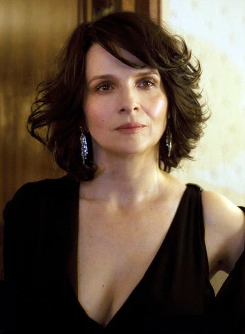 Juliette Binoche New Pics Of Kristen Stewart Juliette Binoche amp Chlo Mor