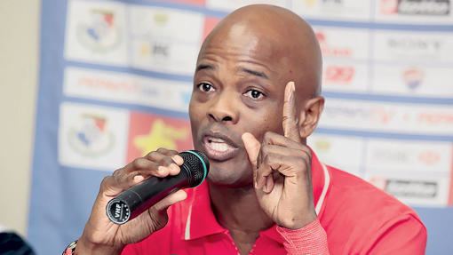 Julio Dely Valdes Mexico playing mind games with Panama soccer team