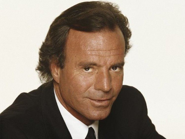 Julio Iglesias Cristian Castro Lo Mejor de MiArtist Julio Iglesias