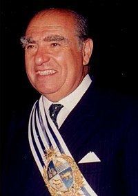 Julio María Sanguinetti httpsuploadwikimediaorgwikipediacommonsthu