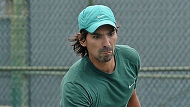 Julio Peralta Julio Peralta avanz a cuartos de final en dobles en el