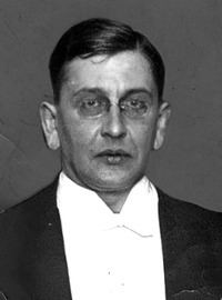 Juliusz Kaden-Bandrowski httpsuploadwikimediaorgwikipediacommonsthu