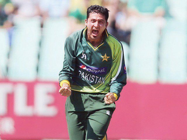 Bowler Junaid Khan doubtful for World Cup 2015 after sustaining