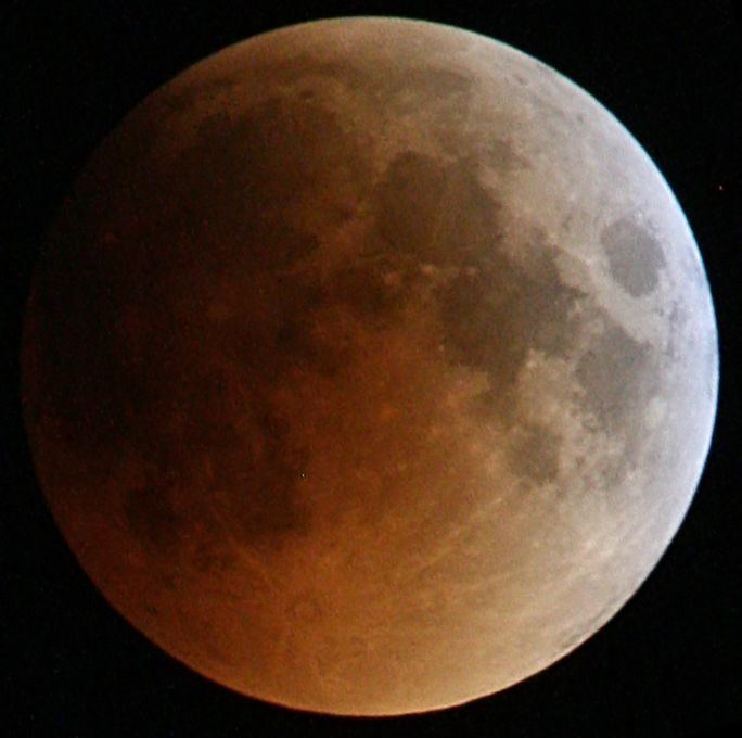June 2011 lunar eclipse