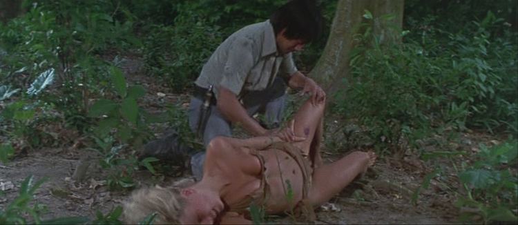 Jungle (2000 film) movie scenes The scene where our hero must suck the poison venom from the jungle girl s thigh completely out of nowhere in an act of pure unadulterated gratuitousness 