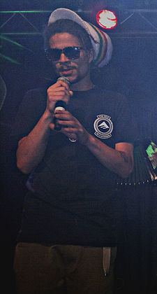 Juno (rapper) httpsuploadwikimediaorgwikipediacommonsthu