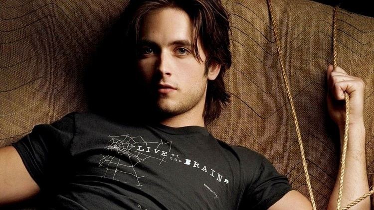 Justin Chatwin Justin Chatwin Profile Biography Pictures News