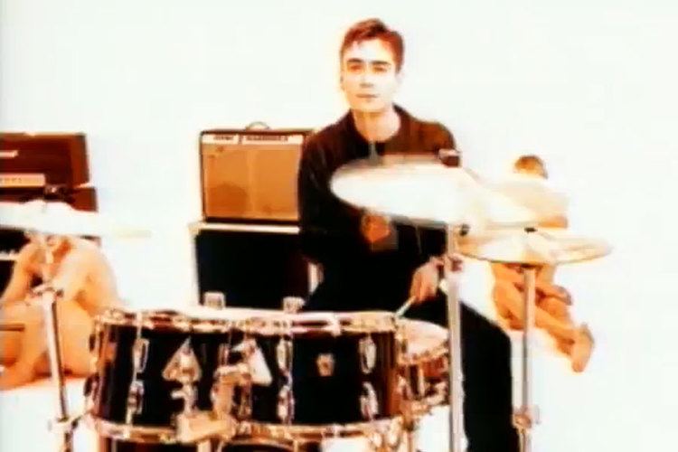 Justin Welch Suede temporarily enlist former Elastica drummer Justin Welch NME