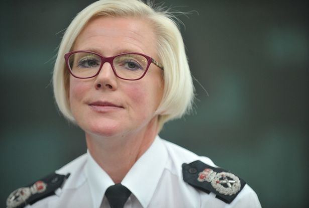 Justine Curran Police chief Justine Curran steps down after Keith Hunter asks her