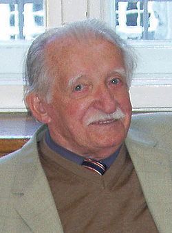József Molnár (writer) httpsuploadwikimediaorgwikipediacommonsthu