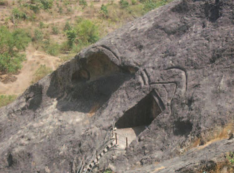 Kadia Dungar caves Caves Kadia Dungar Bharuch Buddhism Vadodara Tourism Hubs