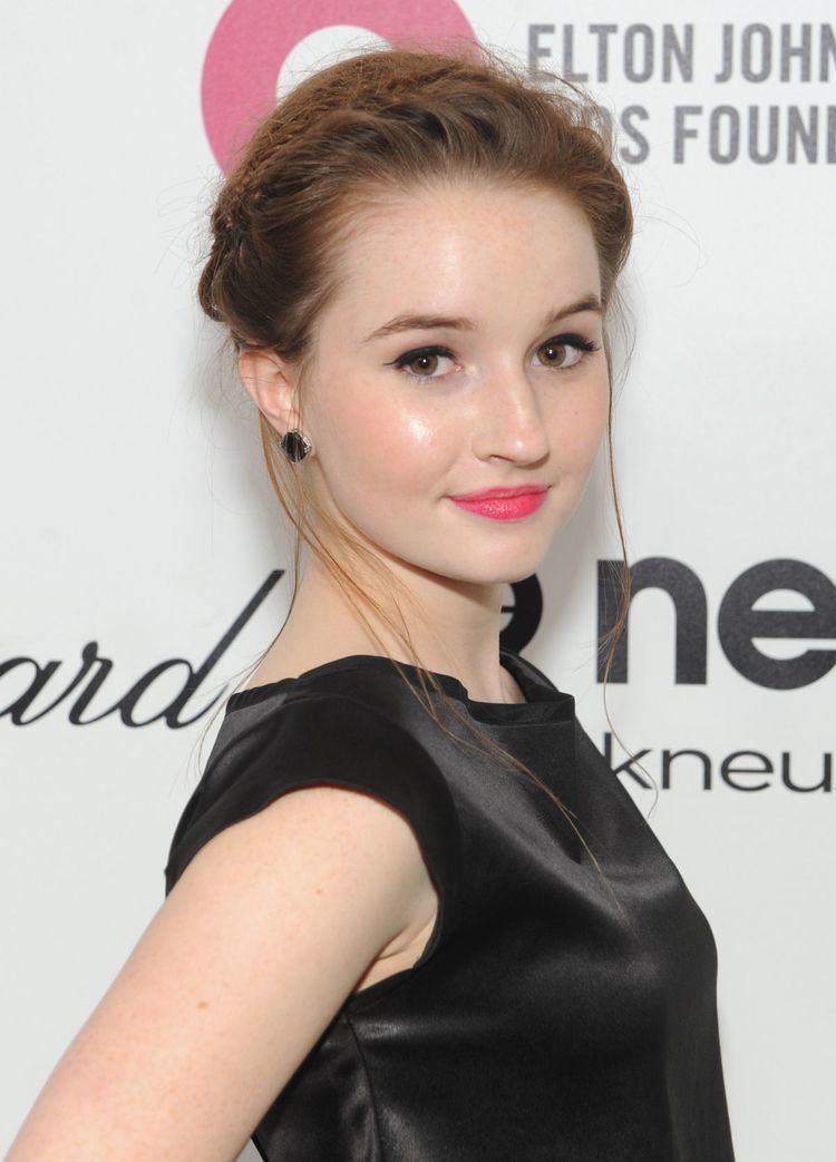 Kaitlyn Dever Kaitlyn Dever At Elton John AIDS Foundation Academy Awards