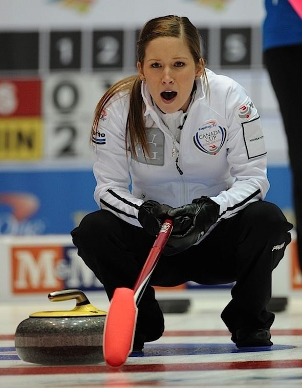 Kaitlyn Lawes Team Jones to meet Lawton in Women39s Final Curling Canada