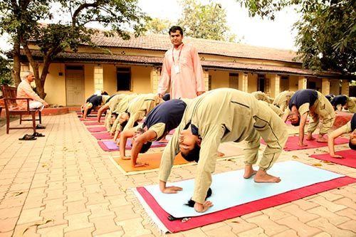 Kaivalyadhama Health and Yoga Research Center College KaivalyaDham Yoga Institute