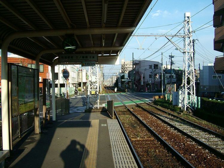 Kajiwara Station
