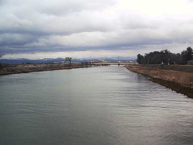 Kakehashi River httpsuploadwikimediaorgwikipediajacccKak
